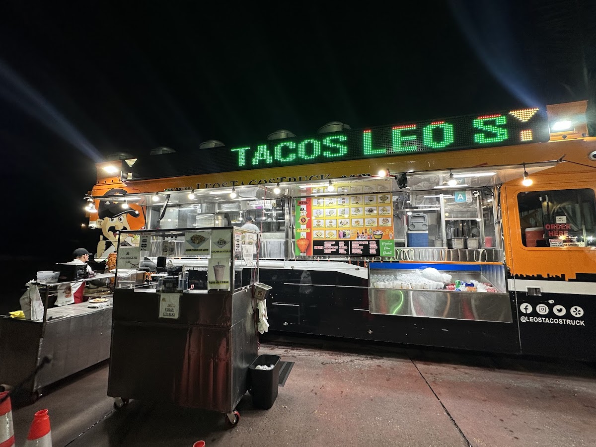Leo's Tacos Truck — Westlake