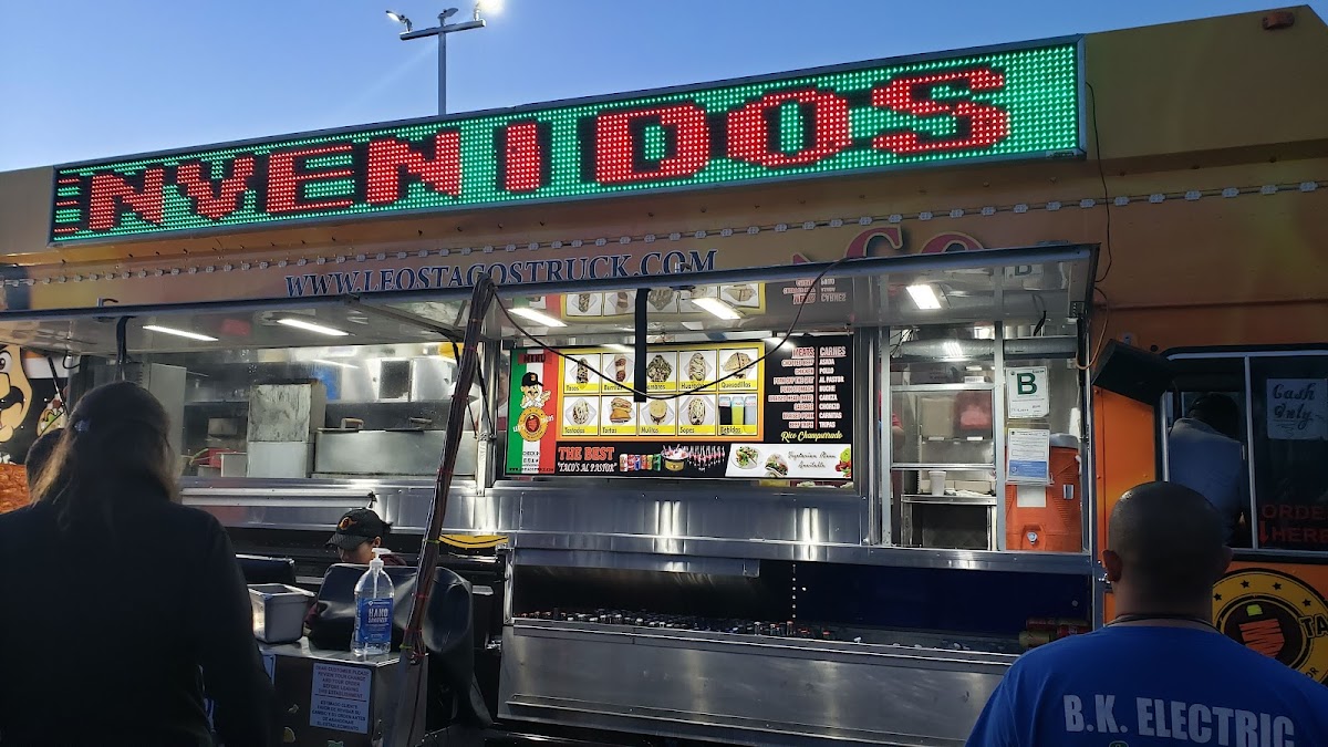 Leo's Tacos Truck — Sunset Blvd
